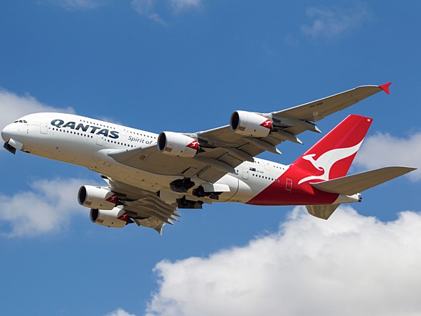 Qantas_crop